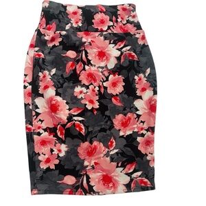 Silhouette Women Pencil Skirt Size M  Knee Length Pull On Floral Stretch Roses